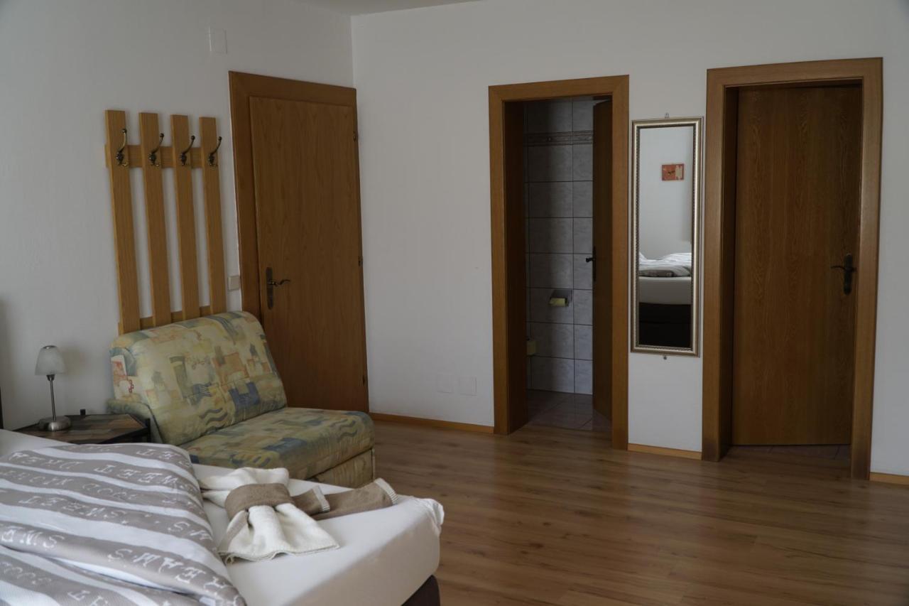 Pension-Ferienwohnung Rotar Faak am See Exterior foto